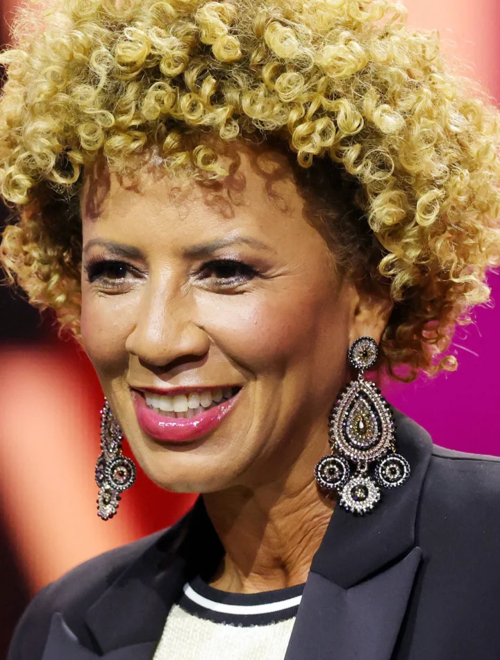 Arabella Kiesbauer Scheidungs-News: Was über ihr Liebesleben bekannt ist